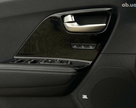 Киа Niro, объемом двигателя 0 л и пробегом 62 тыс. км за 23500 $, фото 2 на Automoto.ua