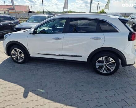 Киа Niro, объемом двигателя 0 л и пробегом 106 тыс. км за 19500 $, фото 16 на Automoto.ua