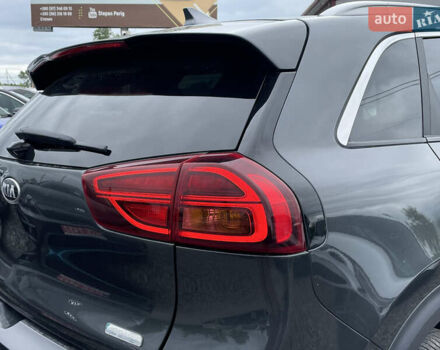 Киа Niro, объемом двигателя 0 л и пробегом 105 тыс. км за 20350 $, фото 15 на Automoto.ua