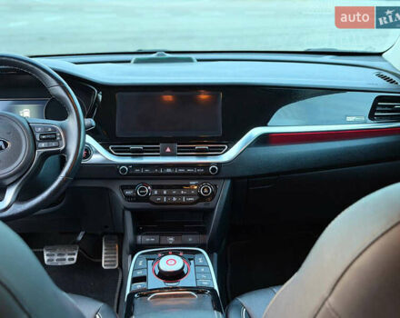 Кіа Niro, об'ємом двигуна 0 л та пробігом 58 тис. км за 22800 $, фото 4 на Automoto.ua