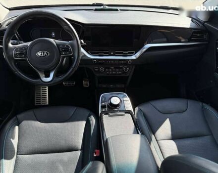 Киа Niro, объемом двигателя 0 л и пробегом 136 тыс. км за 19900 $, фото 6 на Automoto.ua