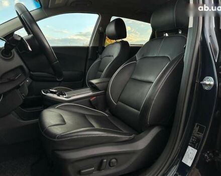 Киа Niro, объемом двигателя 0 л и пробегом 62 тыс. км за 24600 $, фото 4 на Automoto.ua