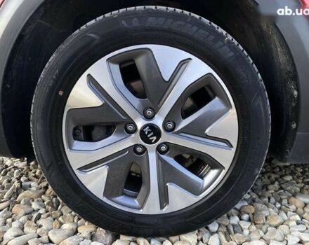 Киа Niro, объемом двигателя 0 л и пробегом 111 тыс. км за 20300 $, фото 27 на Automoto.ua