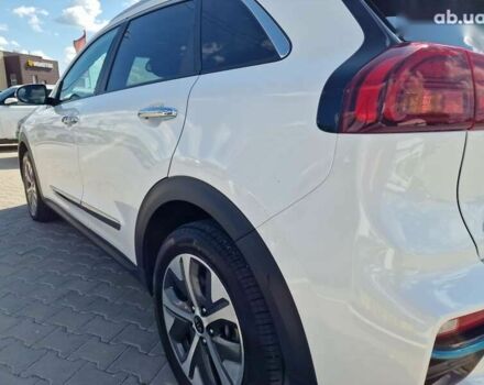 Киа Niro, объемом двигателя 0 л и пробегом 106 тыс. км за 19500 $, фото 12 на Automoto.ua