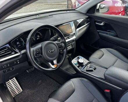 Киа Niro, объемом двигателя 0 л и пробегом 53 тыс. км за 19999 $, фото 16 на Automoto.ua