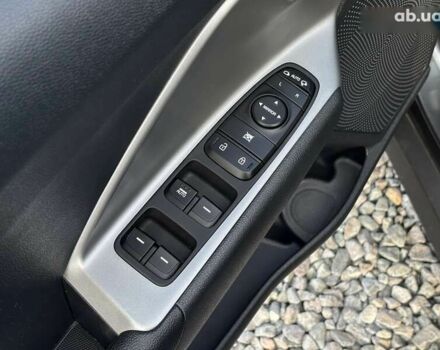 Киа Niro, объемом двигателя 0 л и пробегом 52 тыс. км за 20750 $, фото 10 на Automoto.ua