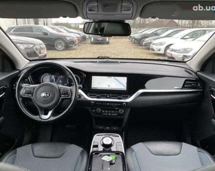 Киа Niro, объемом двигателя 0 л и пробегом 73 тыс. км за 19900 $, фото 2 на Automoto.ua