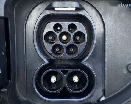 Киа Niro, объемом двигателя 0 л и пробегом 111 тыс. км за 20300 $, фото 11 на Automoto.ua