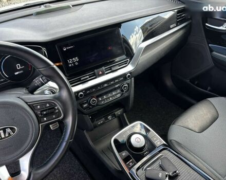 Киа Niro, объемом двигателя 0 л и пробегом 53 тыс. км за 19999 $, фото 23 на Automoto.ua