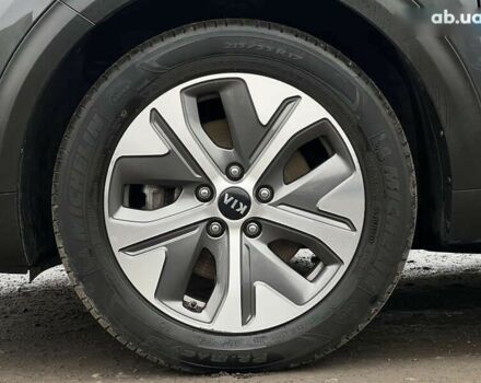 Кіа Niro, об'ємом двигуна 0 л та пробігом 107 тис. км за 19454 $, фото 19 на Automoto.ua