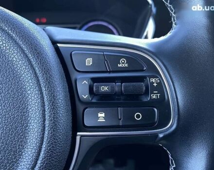 Киа Niro, объемом двигателя 0 л и пробегом 105 тыс. км за 21500 $, фото 4 на Automoto.ua