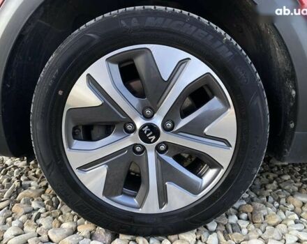 Киа Niro, объемом двигателя 0 л и пробегом 111 тыс. км за 20300 $, фото 27 на Automoto.ua