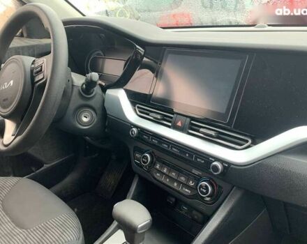 Киа Niro, объемом двигателя 0 л и пробегом 61 тыс. км за 15200 $, фото 5 на Automoto.ua