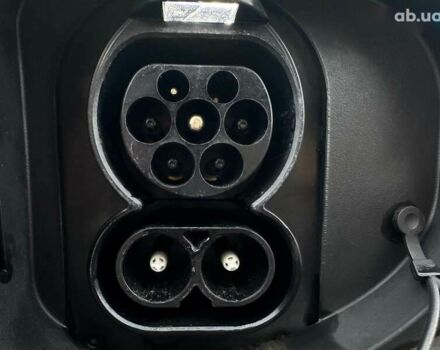 Киа Niro, объемом двигателя 0 л и пробегом 37 тыс. км за 24900 $, фото 14 на Automoto.ua