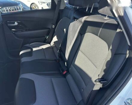 Киа Niro, объемом двигателя 0 л и пробегом 44 тыс. км за 23900 $, фото 7 на Automoto.ua