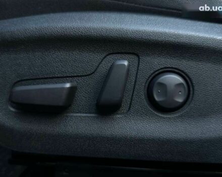 Кіа Niro, об'ємом двигуна 0 л та пробігом 53 тис. км за 24900 $, фото 12 на Automoto.ua