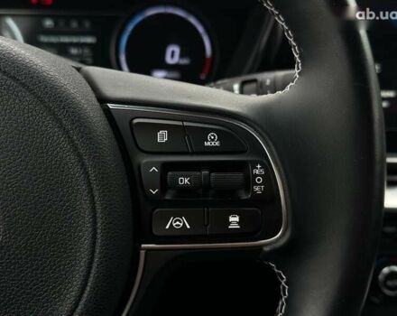 Киа Niro, объемом двигателя 0 л и пробегом 44 тыс. км за 24200 $, фото 5 на Automoto.ua