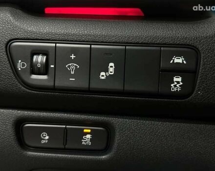 Киа Niro, объемом двигателя 0 л и пробегом 71 тыс. км за 24900 $, фото 5 на Automoto.ua