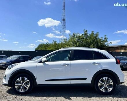 Киа Niro, объемом двигателя 0 л и пробегом 77 тыс. км за 20106 $, фото 4 на Automoto.ua