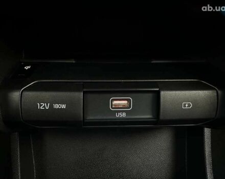 Кіа Niro, об'ємом двигуна 0 л та пробігом 29 тис. км за 22900 $, фото 13 на Automoto.ua