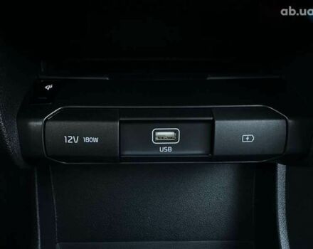 Киа Niro, объемом двигателя 0 л и пробегом 31 тыс. км за 24800 $, фото 9 на Automoto.ua