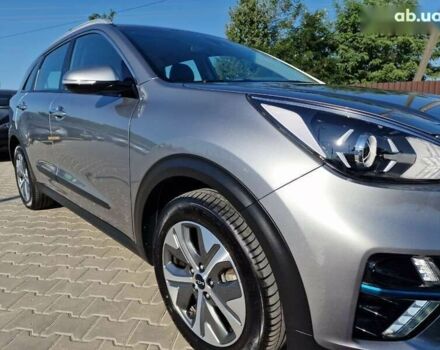 Киа Niro, объемом двигателя 0 л и пробегом 38 тыс. км за 18900 $, фото 5 на Automoto.ua