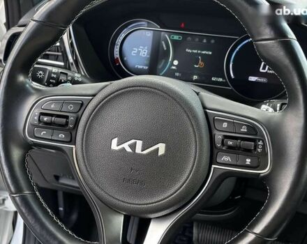 Киа Niro, объемом двигателя 0 л и пробегом 62 тыс. км за 23650 $, фото 10 на Automoto.ua