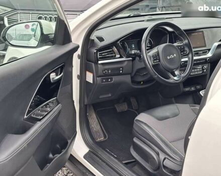 Киа Niro, объемом двигателя 0 л и пробегом 89 тыс. км за 21200 $, фото 27 на Automoto.ua
