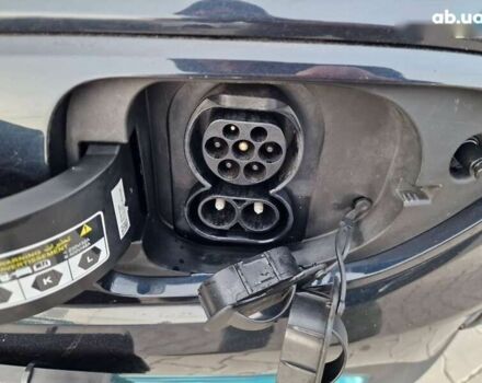 Кіа Niro, об'ємом двигуна 0 л та пробігом 139 тис. км за 22300 $, фото 4 на Automoto.ua