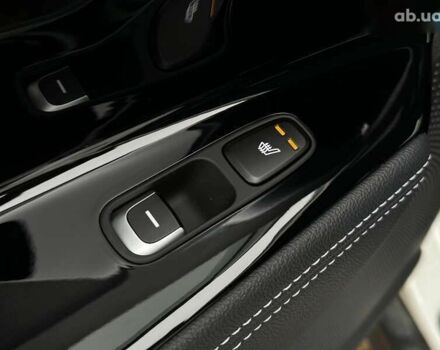 Киа Niro, объемом двигателя 0 л и пробегом 47 тыс. км за 24900 $, фото 19 на Automoto.ua