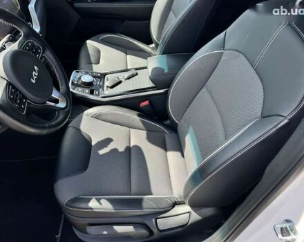 Киа Niro, объемом двигателя 0 л и пробегом 77 тыс. км за 20106 $, фото 28 на Automoto.ua