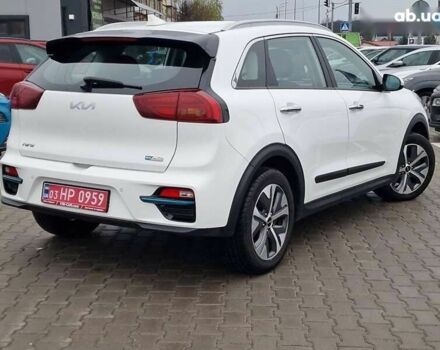 Кіа Niro, об'ємом двигуна 0 л та пробігом 107 тис. км за 20600 $, фото 11 на Automoto.ua