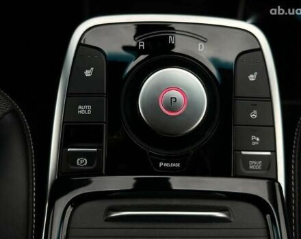 Киа Niro, объемом двигателя 0 л и пробегом 44 тыс. км за 24200 $, фото 7 на Automoto.ua