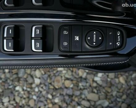 Кіа Niro, об'ємом двигуна 0 л та пробігом 53 тис. км за 24900 $, фото 10 на Automoto.ua