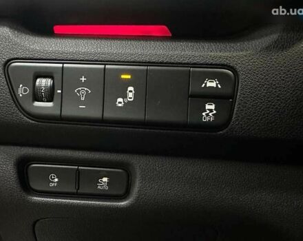 Киа Niro, объемом двигателя 0 л и пробегом 47 тыс. км за 24900 $, фото 7 на Automoto.ua