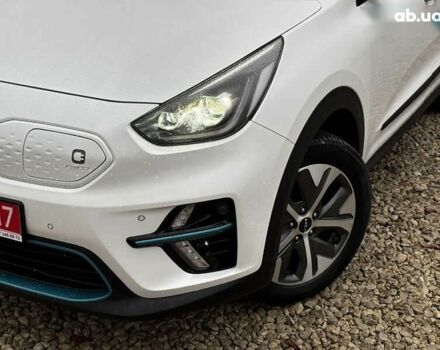 Киа Niro, объемом двигателя 0 л и пробегом 61 тыс. км за 25200 $, фото 8 на Automoto.ua