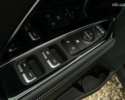 Киа Niro, объемом двигателя 0 л и пробегом 37 тыс. км за 24900 $, фото 3 на Automoto.ua