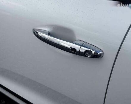 Киа Niro, объемом двигателя 0 л и пробегом 62 тыс. км за 23650 $, фото 9 на Automoto.ua