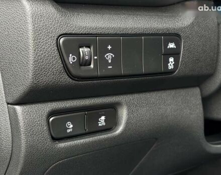 Киа Niro, объемом двигателя 0 л и пробегом 89 тыс. км за 21200 $, фото 11 на Automoto.ua