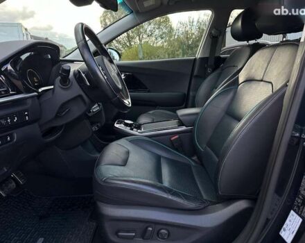 Киа Niro, объемом двигателя 0 л и пробегом 75 тыс. км за 23200 $, фото 29 на Automoto.ua