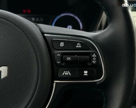 Киа Niro, объемом двигателя 0 л и пробегом 71 тыс. км за 24900 $, фото 11 на Automoto.ua