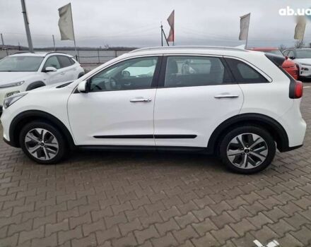 Кіа Niro, об'ємом двигуна 0 л та пробігом 107 тис. км за 20600 $, фото 17 на Automoto.ua