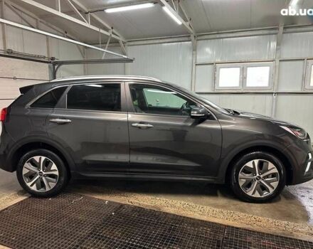 Киа Niro, объемом двигателя 0 л и пробегом 44 тыс. км за 24200 $, фото 22 на Automoto.ua