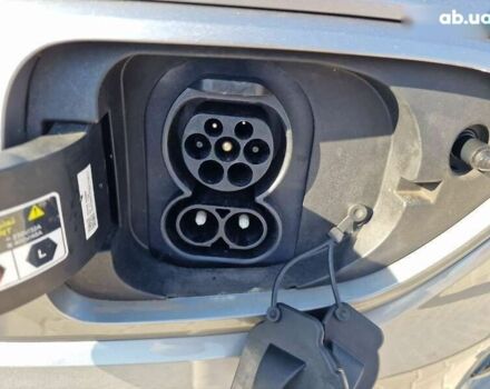 Киа Niro, объемом двигателя 0 л и пробегом 38 тыс. км за 18900 $, фото 4 на Automoto.ua