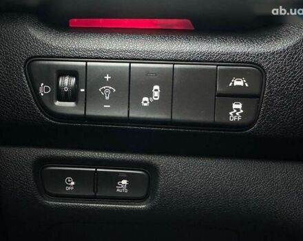 Киа Niro, объемом двигателя 0 л и пробегом 29 тыс. км за 22900 $, фото 11 на Automoto.ua