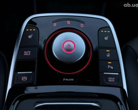 Киа Niro, объемом двигателя 0 л и пробегом 44 тыс. км за 24900 $, фото 7 на Automoto.ua