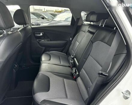 Киа Niro, объемом двигателя 0 л и пробегом 58 тыс. км за 24300 $, фото 23 на Automoto.ua