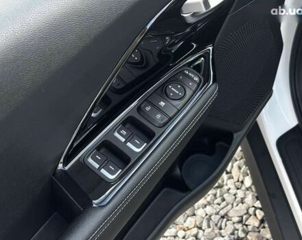 Киа Niro, объемом двигателя 0 л и пробегом 62 тыс. км за 23650 $, фото 19 на Automoto.ua