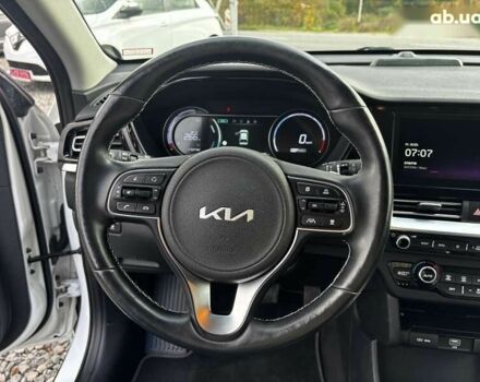 Кіа Niro, об'ємом двигуна 0 л та пробігом 58 тис. км за 23150 $, фото 14 на Automoto.ua