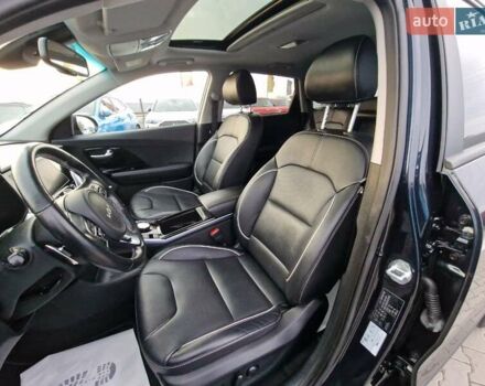Киа Niro, объемом двигателя 0 л и пробегом 139 тыс. км за 22300 $, фото 24 на Automoto.ua
